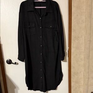 Easel Black and Pink Garment